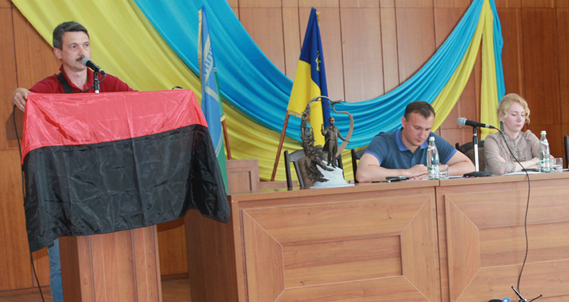 Легалізація платної медицини та відсутність «конфлікту інтересів» між Карплюками