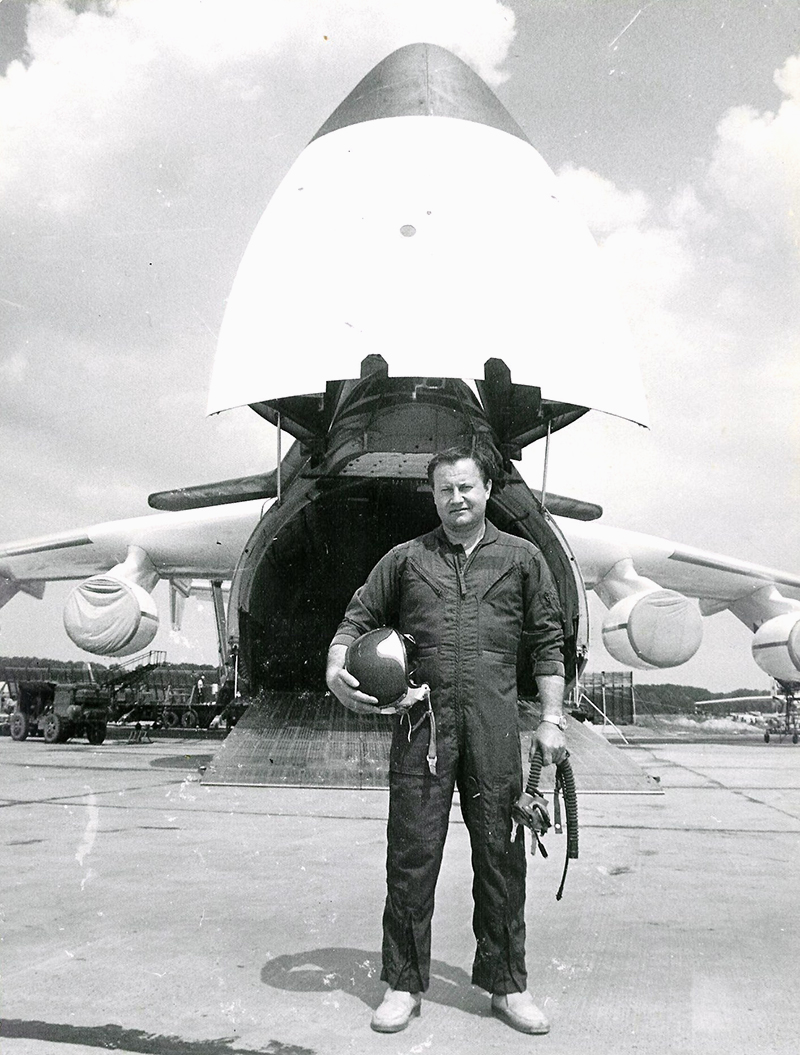 Виповнилося 30 років з дня першого польоту славнозвісного літака Ан-225 «Мрія»