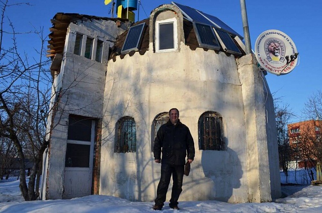 Господар економить на опаленні та електриці по три тисячі грн у місяць