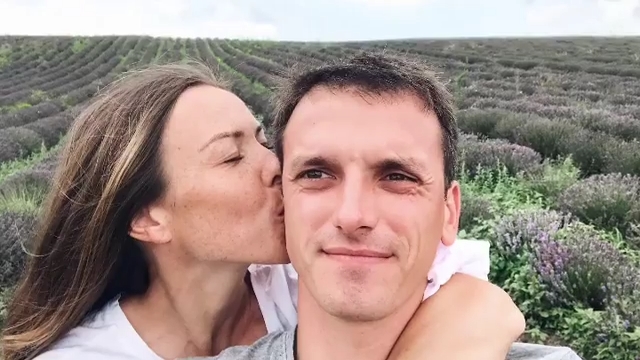 Подружжя заснувало еко-ферму й чекає туристів для фотосесій в лавандовому полі