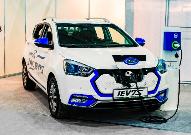 «Богдан» представив електрокросовер із запасом ходу до 300 км