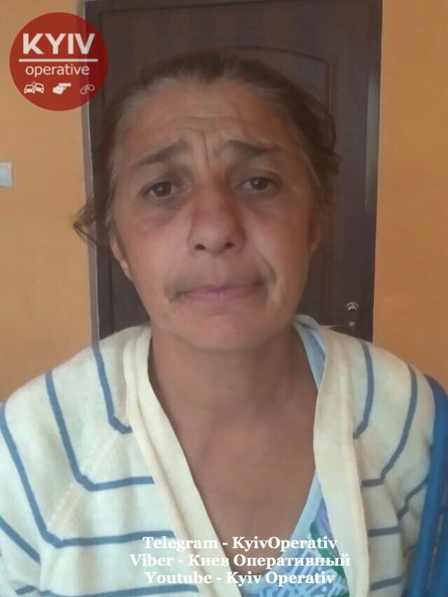 Жебрачка вихопила всі гроші з гаманця довірливої дівчини (+ фото)