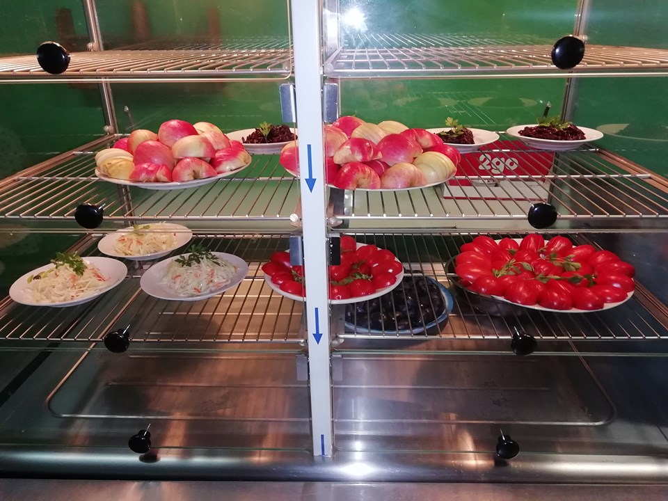 Харчування у школі: батьки називають плюси та мінуси 