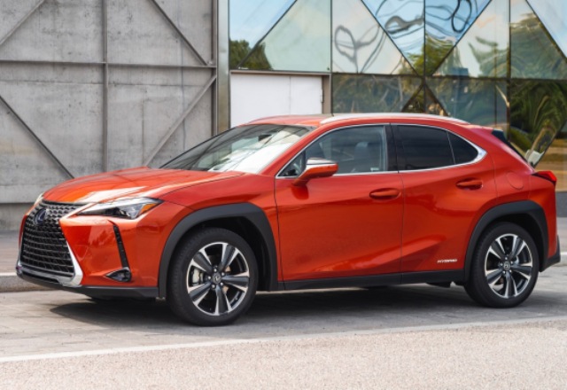 Lexus переходить на електротягу (+ фото)