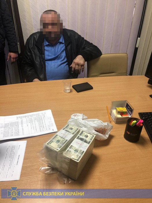 На $ 2,5 мільйона захотів незаконно збагатитися відставний чиновник на продажу майна «Укроборонпрому»
