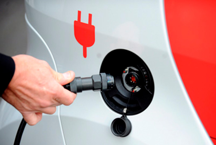 Стало відомо, коли електротранспорт витіснить автомобілі на ДВЗ