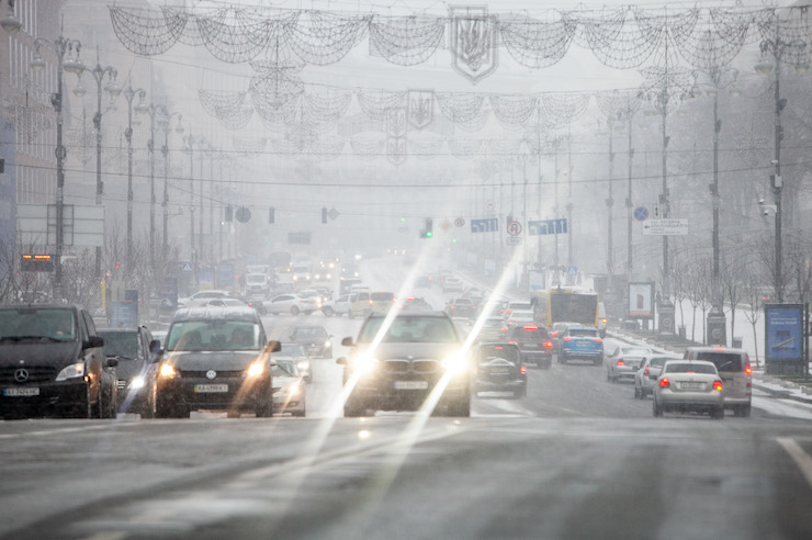 70–85% брудних викидів у повітря Києва – вихлопи автомобілів: КМДА розроблює плани обмеження руху транспорту  