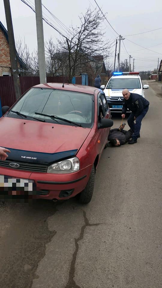 Поліцейські знайшли пропалого дідуся і два викрадені автомобілі  