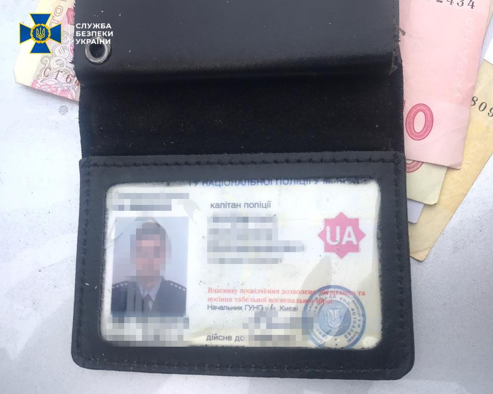 На хабарі 15 тисяч гривень впіймали слідчого поліції 