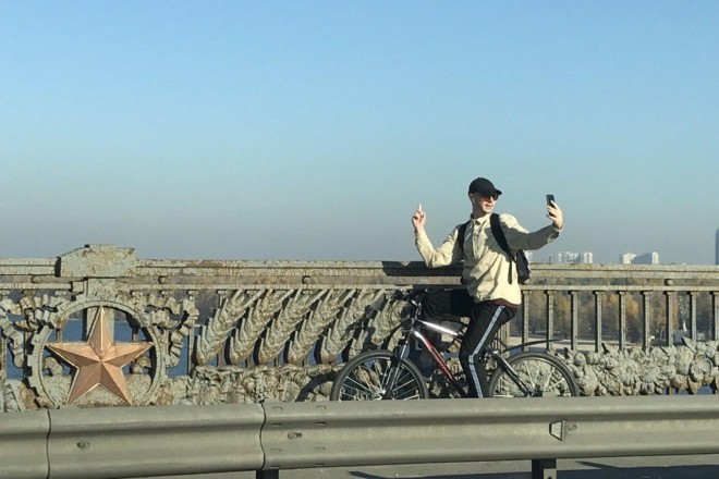 Велодоріжки та тротуар з підігрівом у проекті реставрації моста через Дніпро 