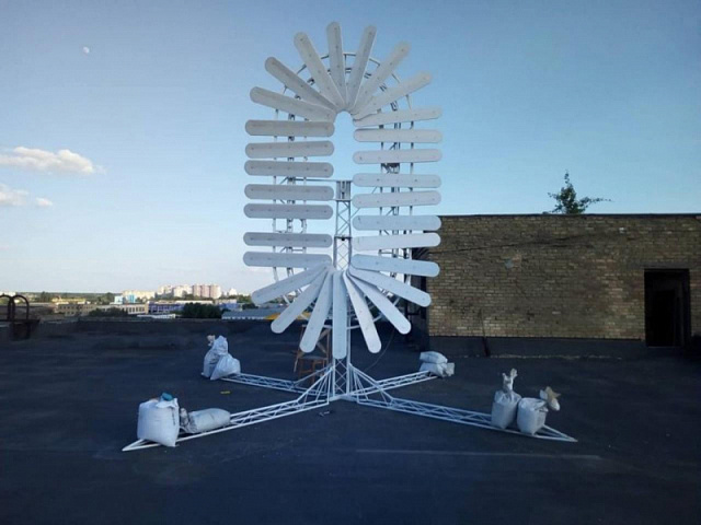 Безшумний вітрогенератор для приватних і багатоквартирних будинків потужністю до 30 кВт (+ фото) 