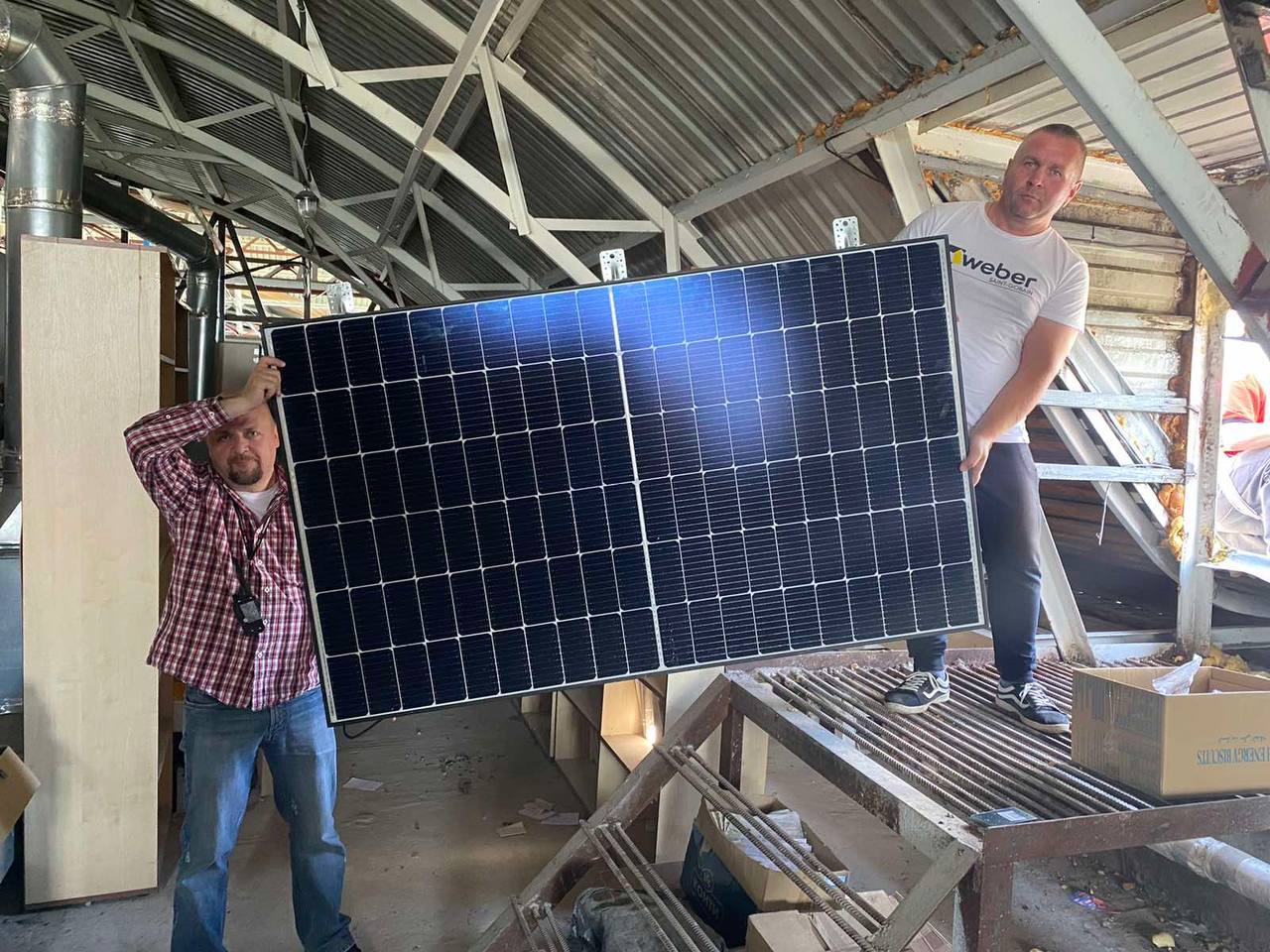 Сонячні панелі забезпечать безперебійне живлення поліклініки й амбулаторії (+ фото, відео) 