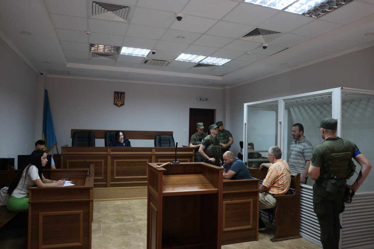 Окупанта-мародера ув’язнили на 12 років: репортаж із судового засідання (+ фото) 
