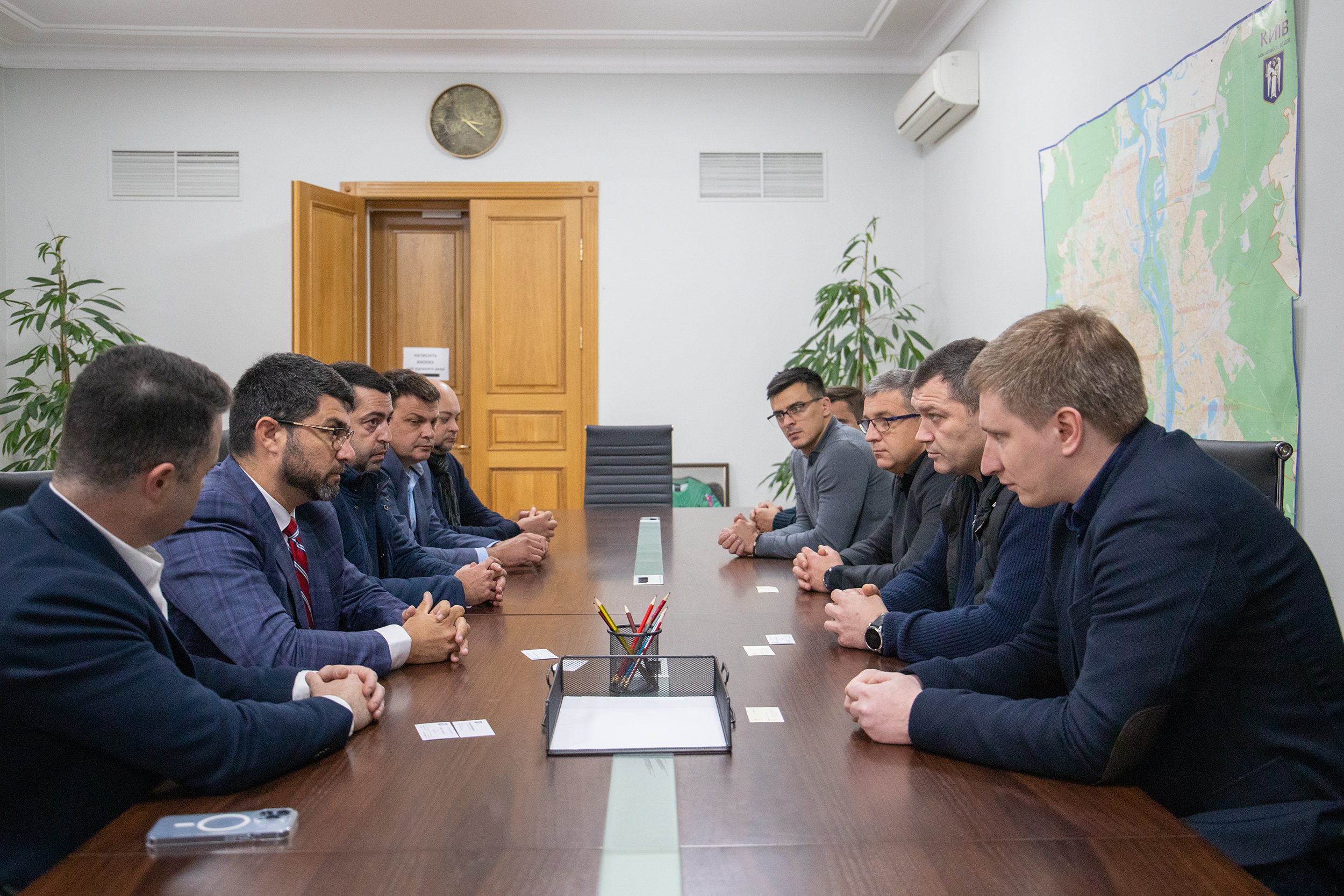 Киян допоможуть зігрівати 10 генераторів і 20 теплових гармат