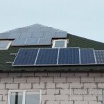 Умілець власноруч виготовив колектори і встановив СБ та відмовився від світла і газу