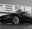 Ілон Маск представив перший серійний електромобіль Tesla Model 3