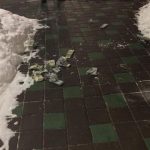 Чиновники «засівали» вулиці пачками доларів (+фото)