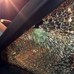 Невідомі обстріляли дві машини на повороті з Житомирської траси на Ірпінь (+ фото)