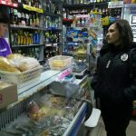 40 випадків продажу алкоголю й цигарок неповнолітнім зафіксували за два місяці