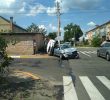 Карколомна ДТП з перевертанням на Озерній: зіткнувшись два авто вилетіли на тротуар