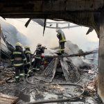 Густі клуби диму над Депутатською вулицею – у Бучі згоріли склади (+ фото, відео)