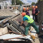 Біля ремонтованої станції метро Святошин плитами придавило перехожого (фото)