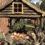 Фундук – білочкам! У Ворзелі облаштували незвичайну годівничку (+ фото)