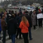 Мешканці неопалюваних квартир перекрили виїзд на проспект Перемоги (+ відео)