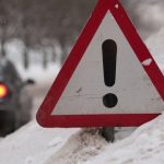Якщо автомобіль застряв у дорозі: список телефонів Укравтодору, за якими нададуть допомогу