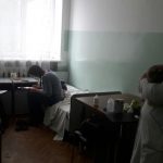 Серед ночі знайдено трьох маленьких діток: вони замерзали від холоду, доки батьки розважалися спиртним