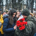 Новобранці робили пропозиції своїм коханим під час присяги (відео)