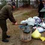 Рибоохоронці порубали сокирою 3 кілометри браконьєрських сіток