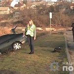 Залишене авто і метра жінка біля озера (+ фото, відео)