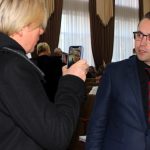 Депутати продовжують обирати «головуючого на сесії» та приховують свої рішення від Громади