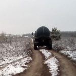 Під Києвом нечистоти регулярно зливають у лісосмугу (+ фото)