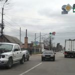 Унаслідок потрійного зіткнення розтрощено два джипи і вантажівка влетіла в двір до людей (+ фото, відео)