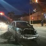 Унаслідок потрійного зіткнення розтрощено два джипи і вантажівка влетіла в двір до людей (+ фото, відео)