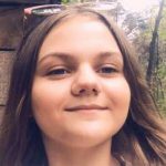 Розшукується 12-річна Карина з довгим волоссям і блакитними очима (+ фото)