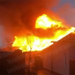 Прямо зараз горить будинок у Коцюбинському (відео)