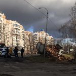 На Варшавській трасі вивалили дрова (+ фото)