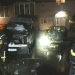 Серед ночі поблизу багатоквартирного будинку згоріли три авто (+ фото)