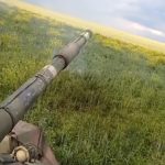 Зйомки від першої особи: танки накривають вогнем позиції окупантів (відео)