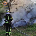 Штрафи за підпал трави і сміття до 21 тисячі: ліквідовують пожежі в екосистемах Київщини (+ фото)