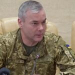 Командувач Об’єднаних сил ЗСУ нагородив українських журналістів військовими відзнаками